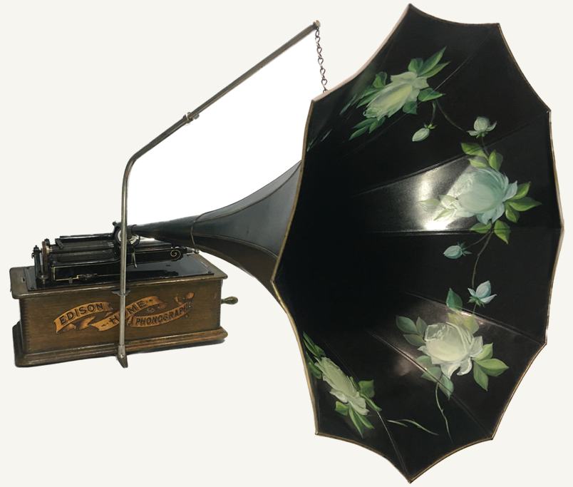 Fonógrafo Edison Home de 1899, con caja de roble y gran trompeta negra decorada a mano con rosas blancas